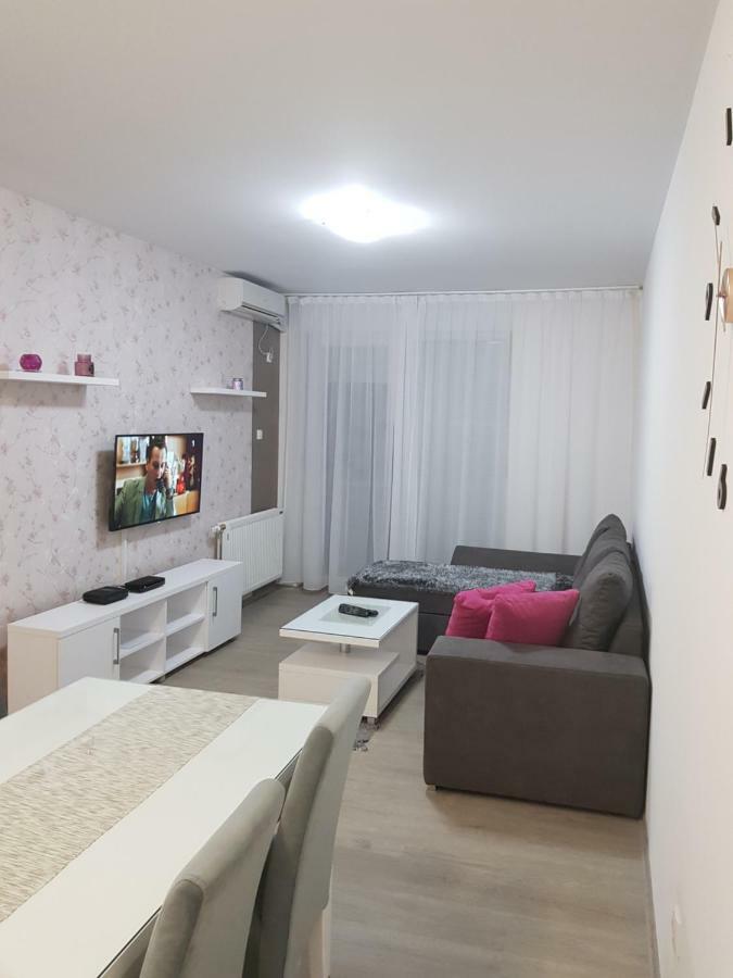 Apartment Gea 18 Novi Sad Dış mekan fotoğraf