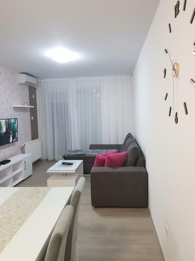 Apartment Gea 18 Novi Sad Dış mekan fotoğraf
